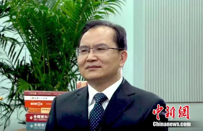 中新社“中国焦点面对面”对话国家统计局副局长盛来运。迟瀚宇 摄.jpg
